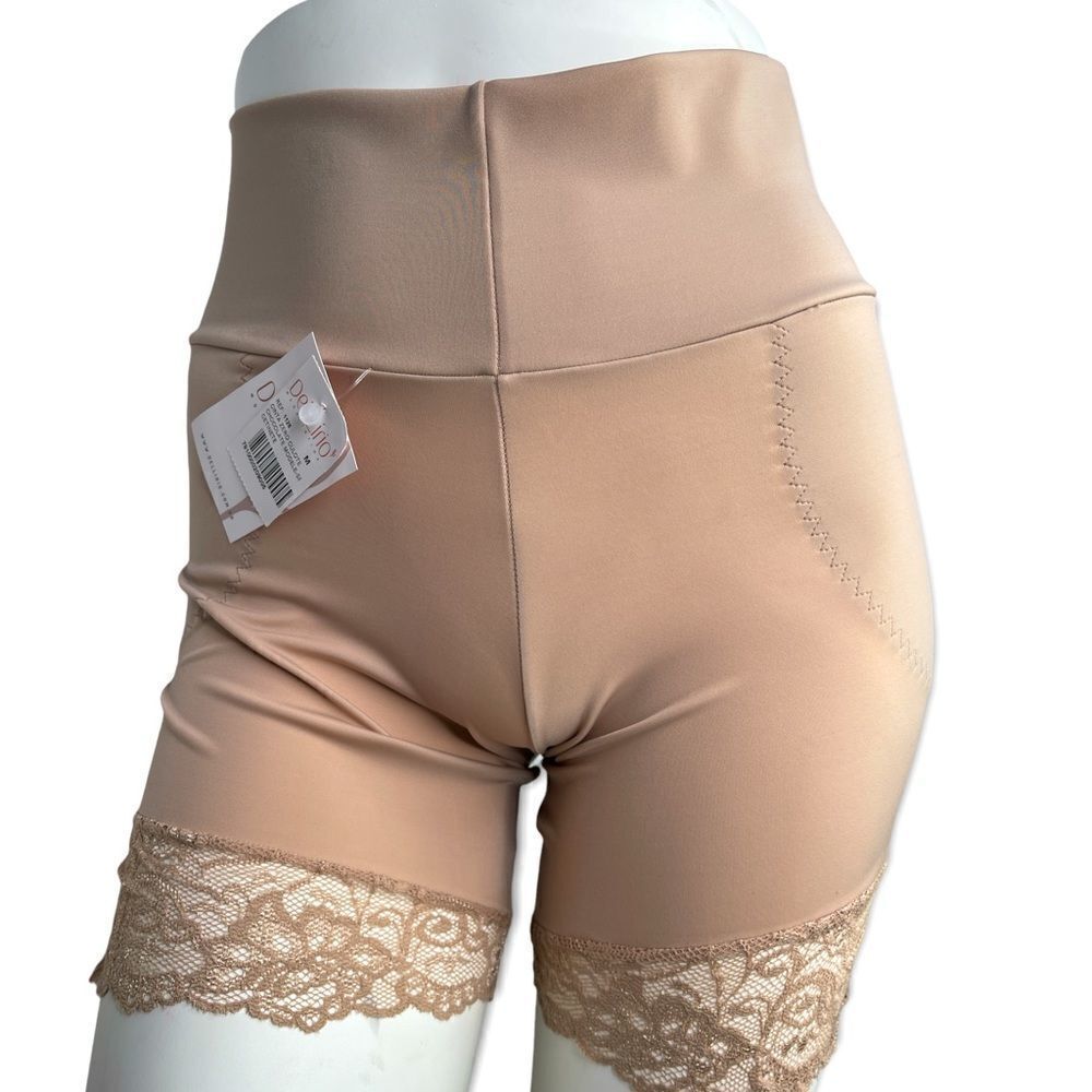 COPY - NWT Brazilian Del lírio Shapewear  short lace trim Size M